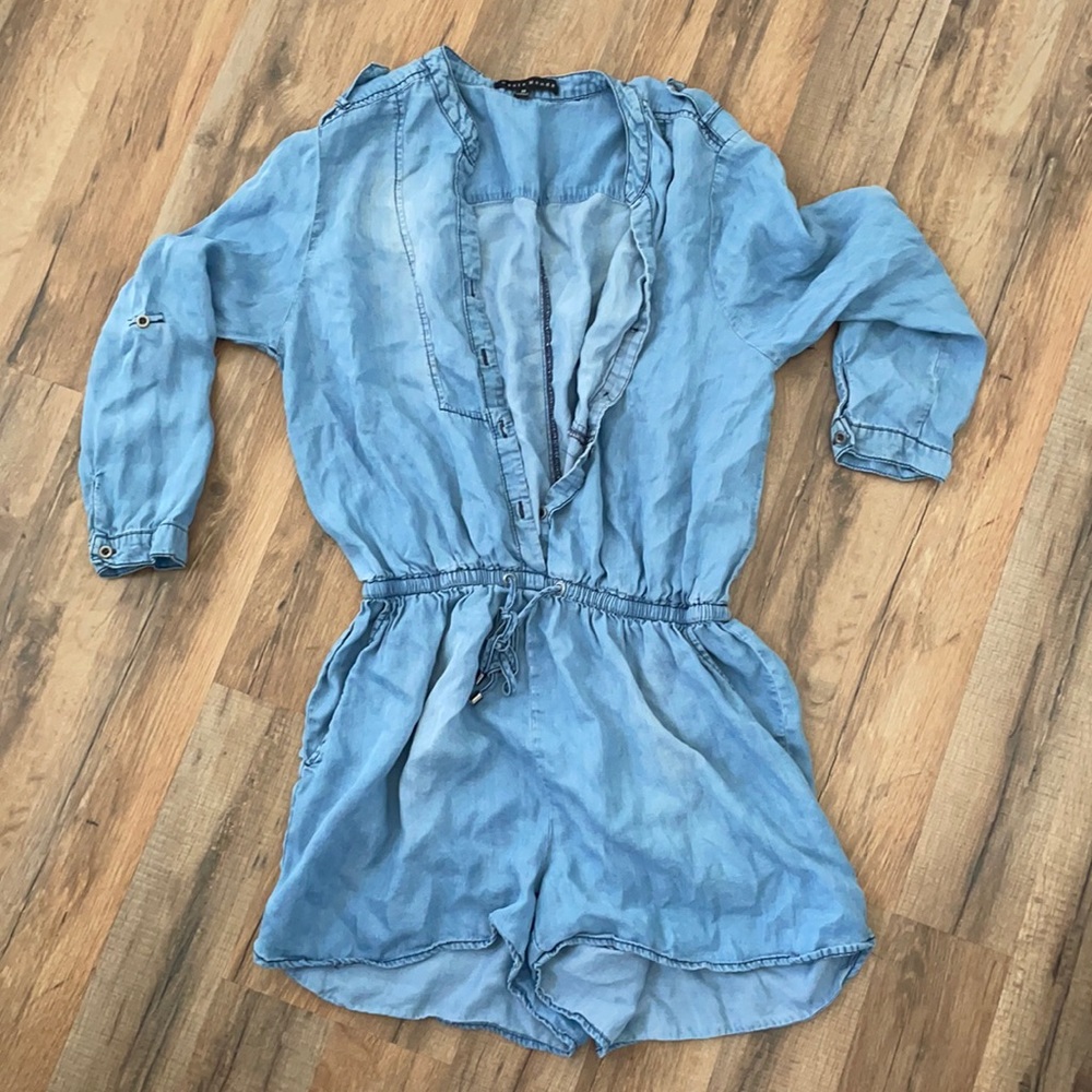 Medium shorts romper